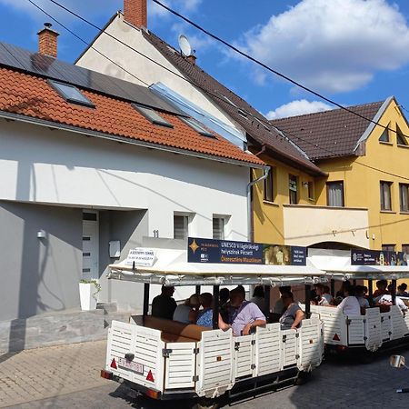 Major11 Apartman - Zsolnay Negyed Pécs Buitenkant foto