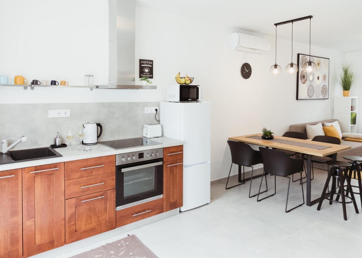 Major11 Apartman - Zsolnay Negyed Pécs Buitenkant foto