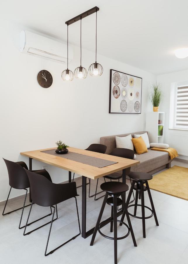 Major11 Apartman - Zsolnay Negyed Pécs Buitenkant foto